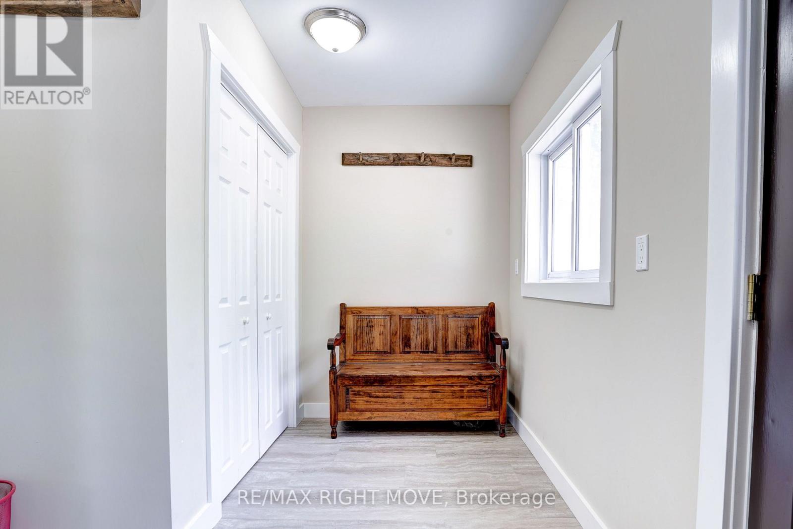 209 Atherley Road, Orillia, Ontario  L3V 1N6 - Photo 15 - S13431730