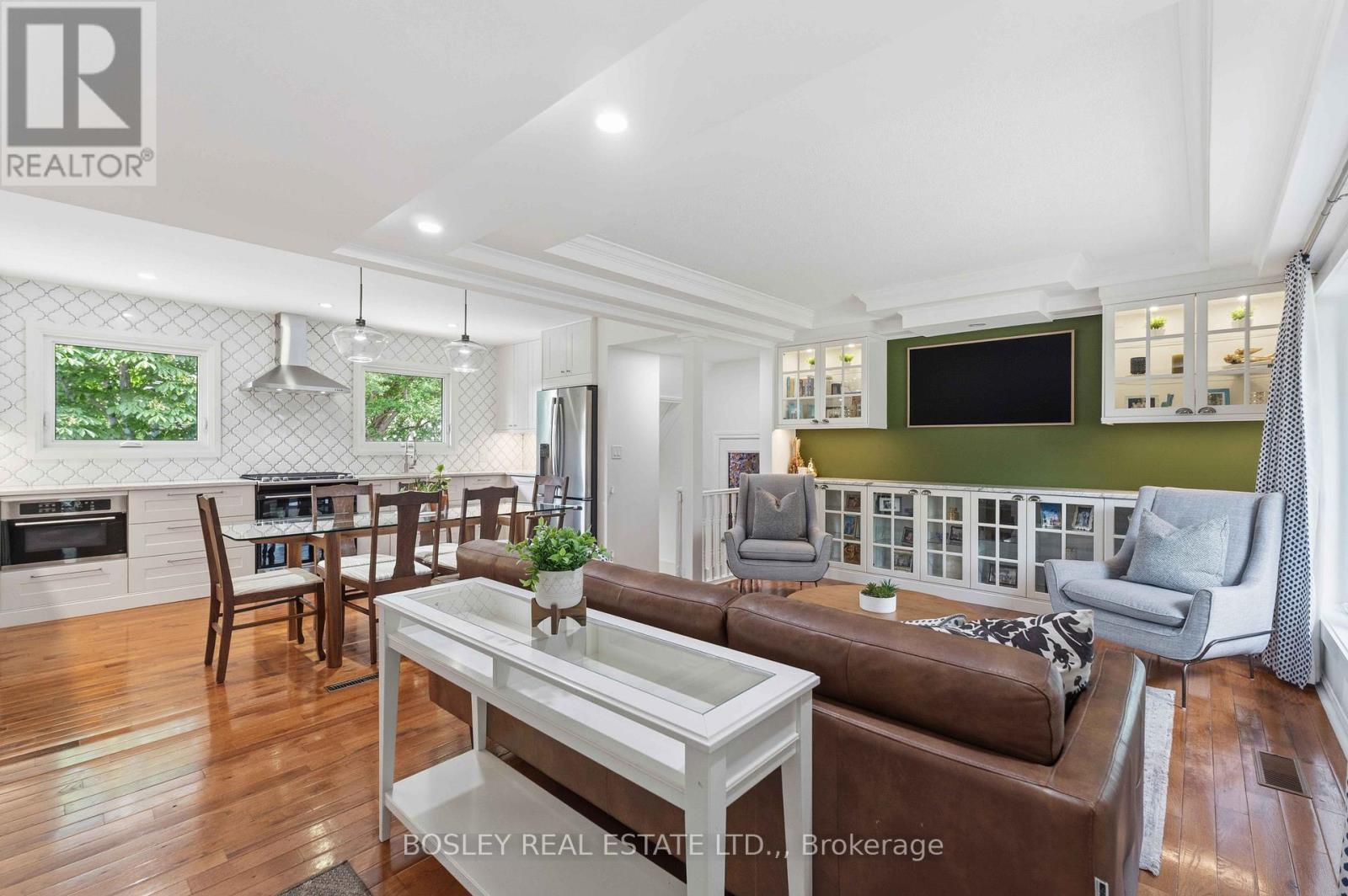 15 Grosvenor Street, St. Catharines, Ontario  L2M 3E1 - Photo 3 - X13432046