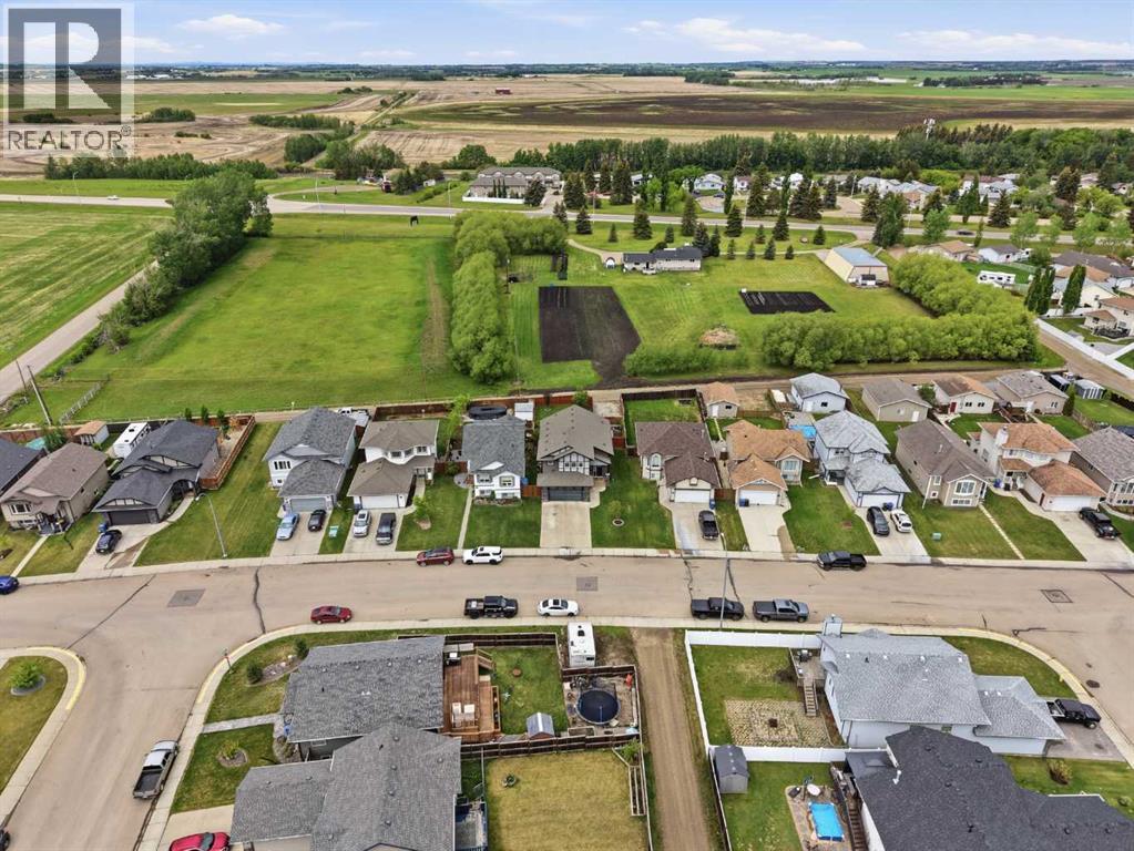 182 Robinson Avenue, Penhold, Alberta  T0M 1R0 - Photo 44 - A2310865