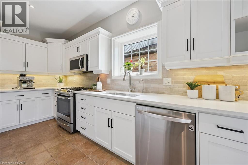 774 Chesapeake Drive, Waterloo, Ontario  N2K 4A6 - Photo 12 - 40837296