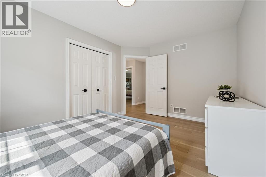 774 Chesapeake Drive, Waterloo, Ontario  N2K 4A6 - Photo 19 - 40837296