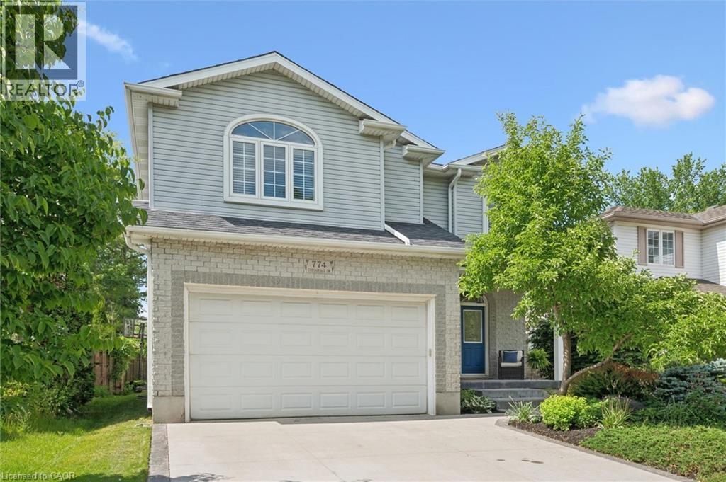 774 Chesapeake Drive, Waterloo, Ontario  N2K 4A6 - Photo 2 - 40837296