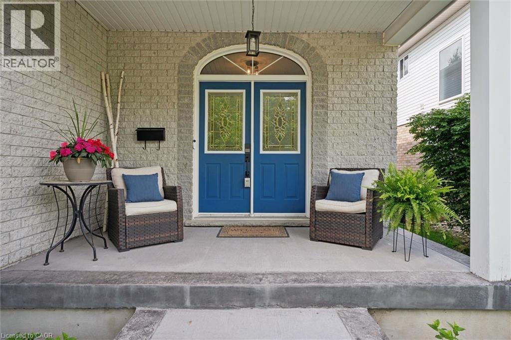 774 Chesapeake Drive, Waterloo, Ontario  N2K 4A6 - Photo 4 - 40837296