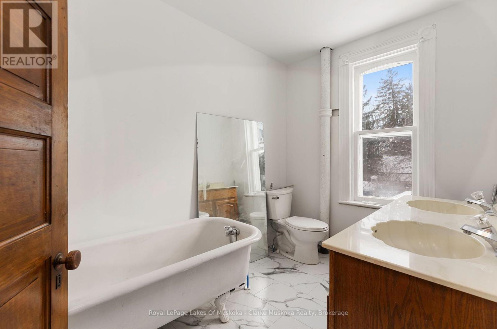 1 Sturgeon Bay Road, Severn (Coldwater), Ontario  L0K 1E0 - Photo 18 - S13431996