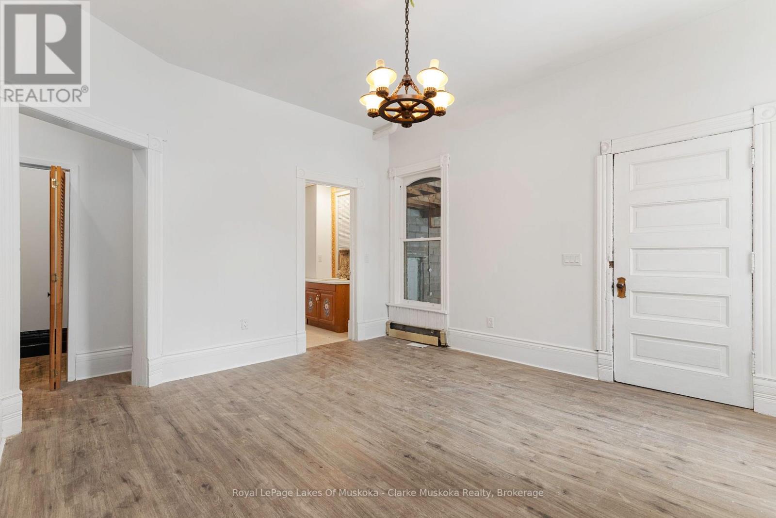 1 Sturgeon Bay Road, Severn (Coldwater), Ontario  L0K 1E0 - Photo 5 - S13431996