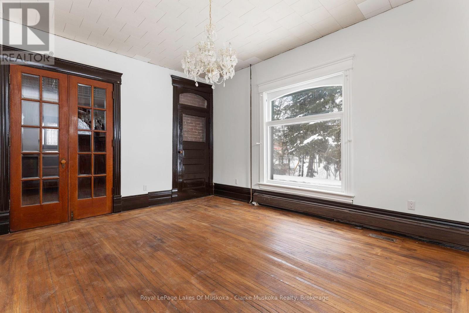 1 Sturgeon Bay Road, Severn (Coldwater), Ontario  L0K 1E0 - Photo 8 - S13431996