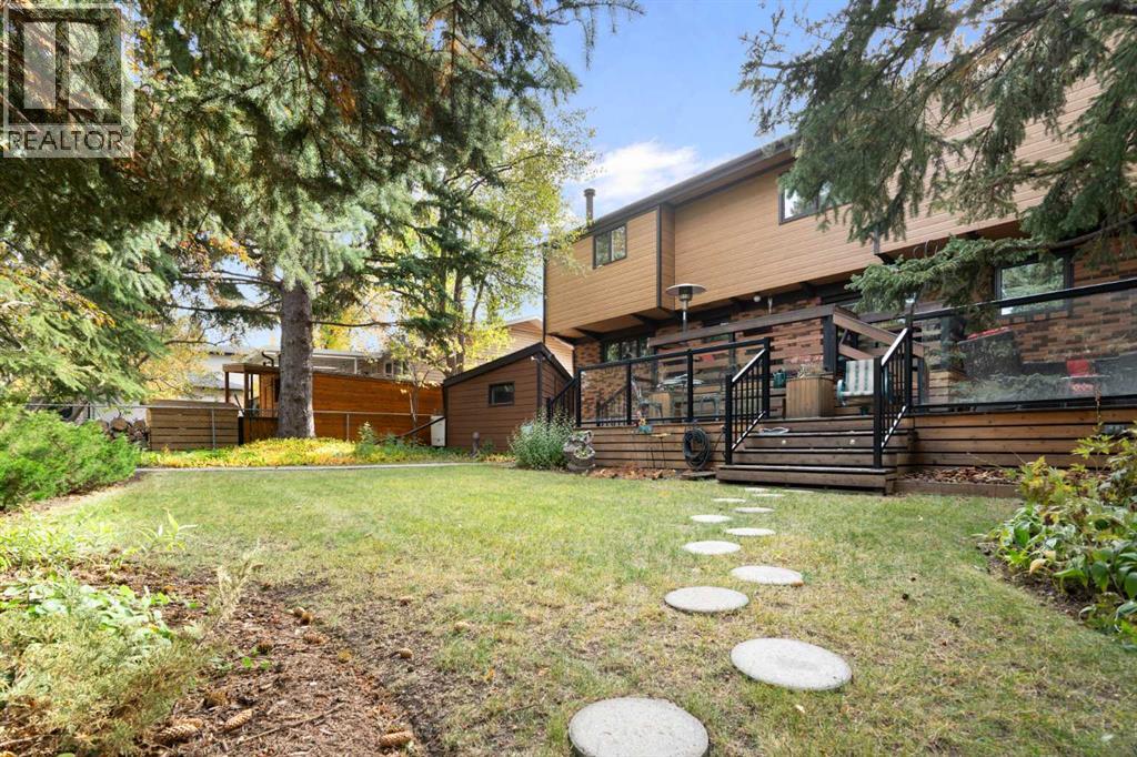 8 Varsplain Place NW, Calgary, Alberta  T3A 0C7 - Photo 47 - A2316291