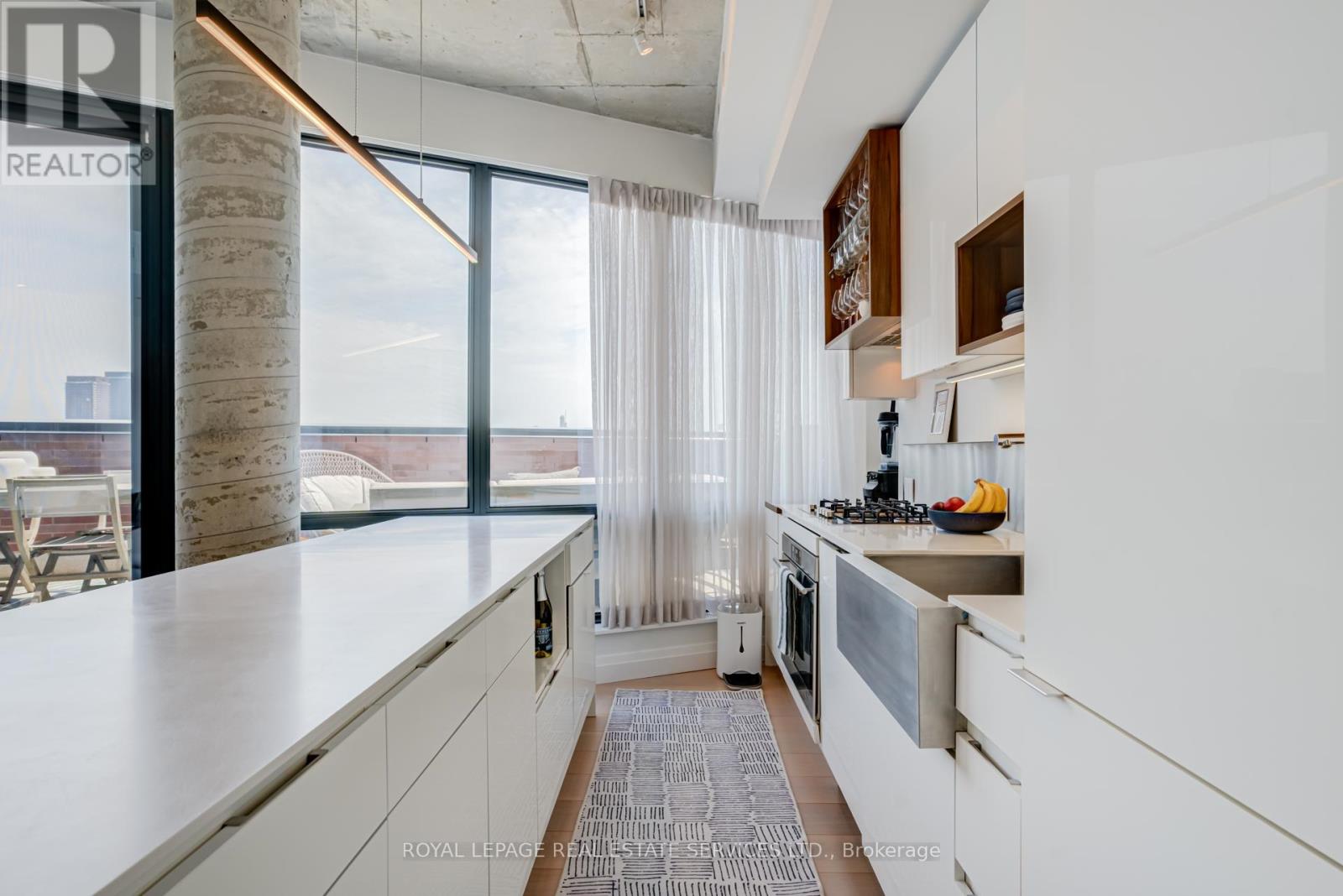 Ph # 09 - 383 Sorauren Avenue, Toronto, Ontario  M6R 1W5 - Photo 10 - W13431842