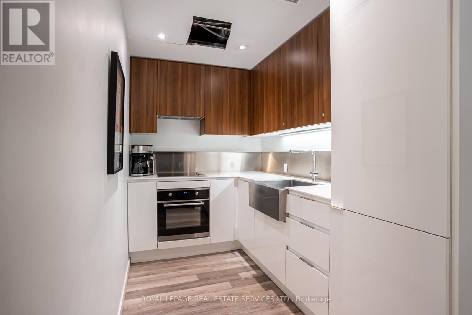 Ph # 09 - 383 Sorauren Avenue, Toronto, Ontario  M6R 1W5 - Photo 44 - W13431842