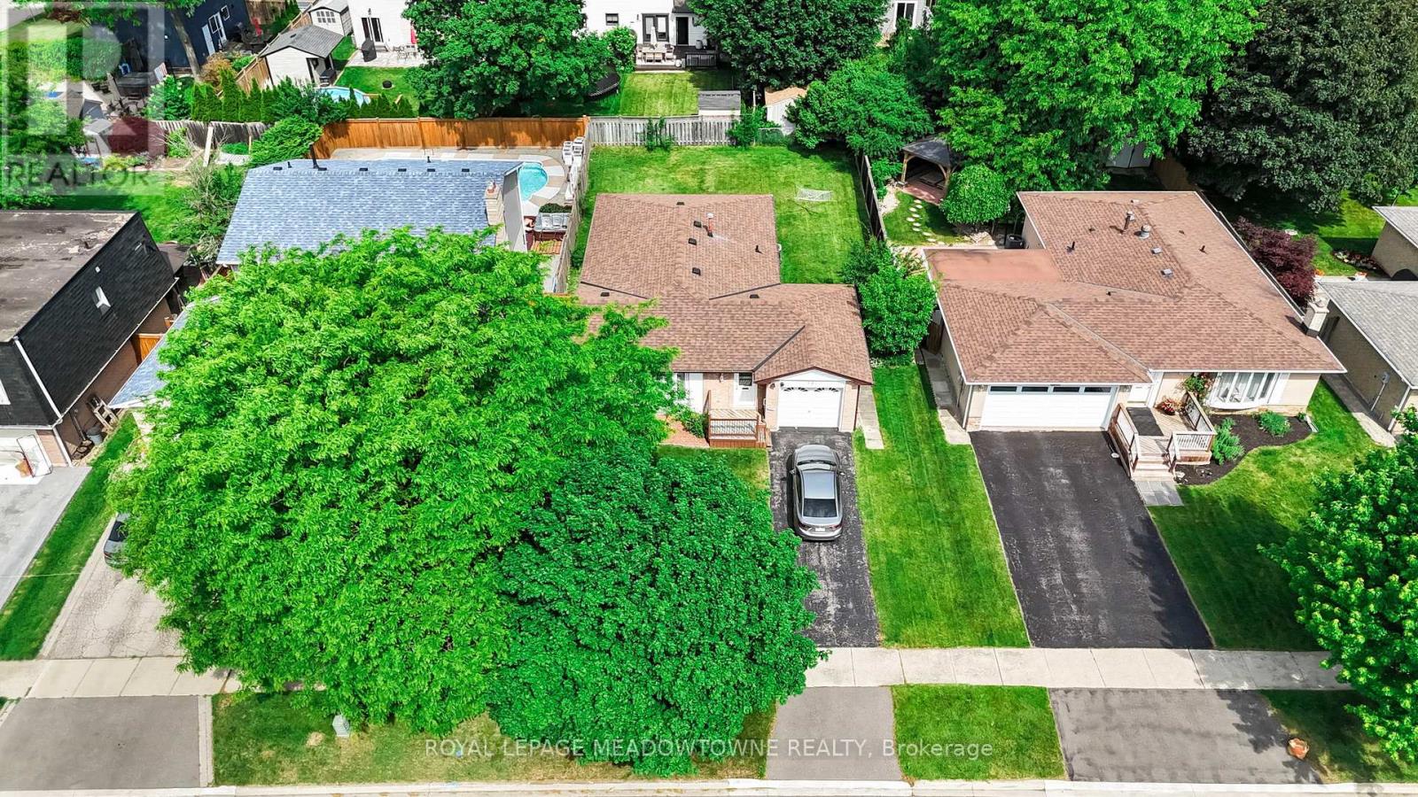 761 Banting Court, Milton, Ontario  L9T 3M4 - Photo 2 - W13431848