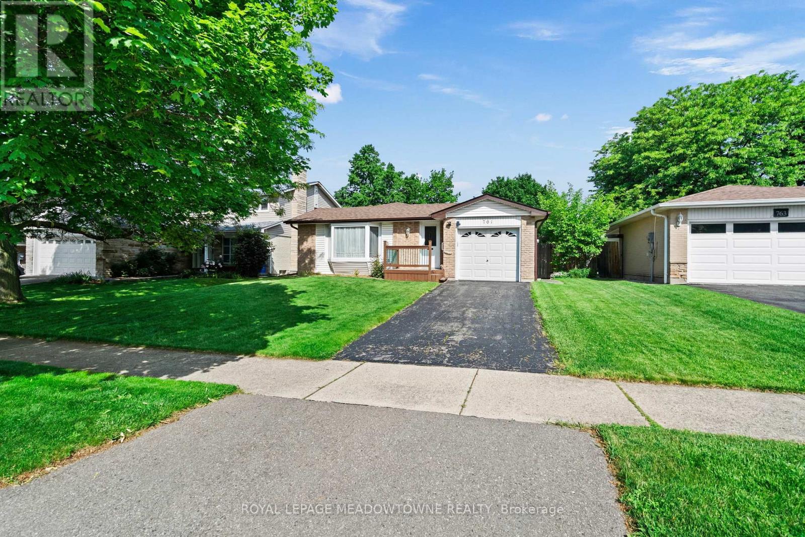 761 Banting Court, Milton, Ontario  L9T 3M4 - Photo 3 - W13431848