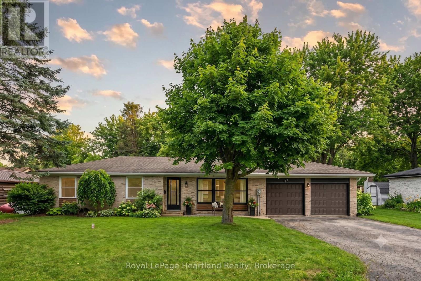 156 JOHN STREET N, Minto, Ontario