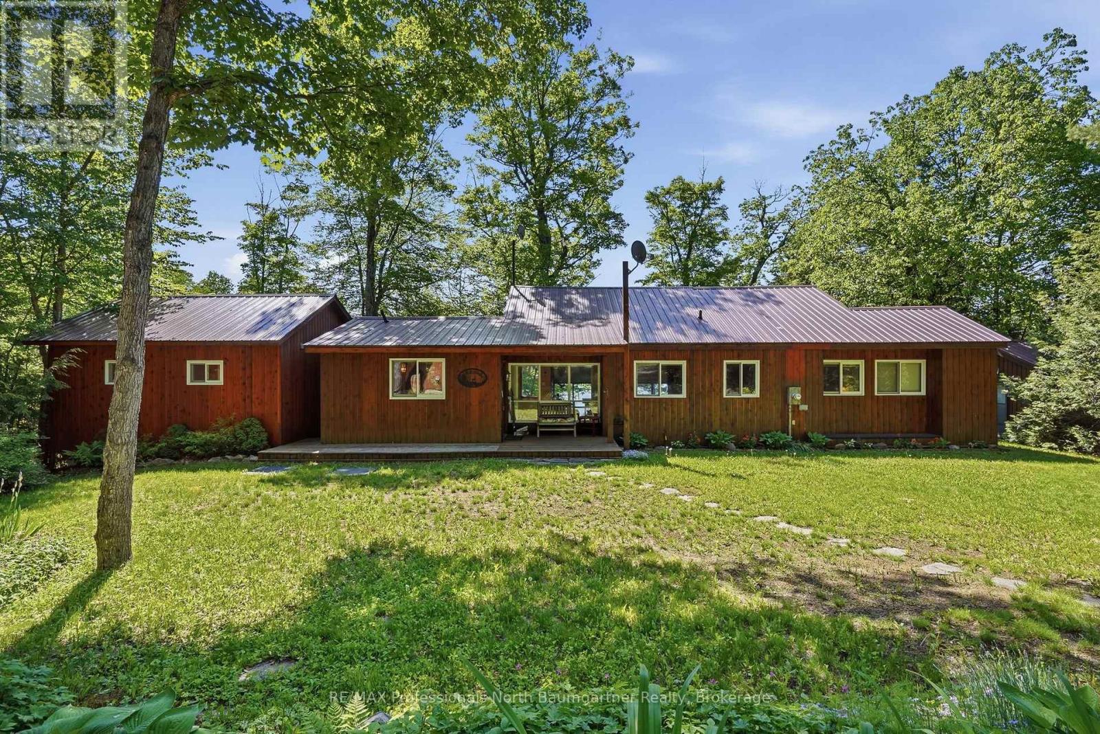 2272 Wilkinson Road, Dysart Et Al, Ontario  K0M 1S0 - Photo 2 - X13432064