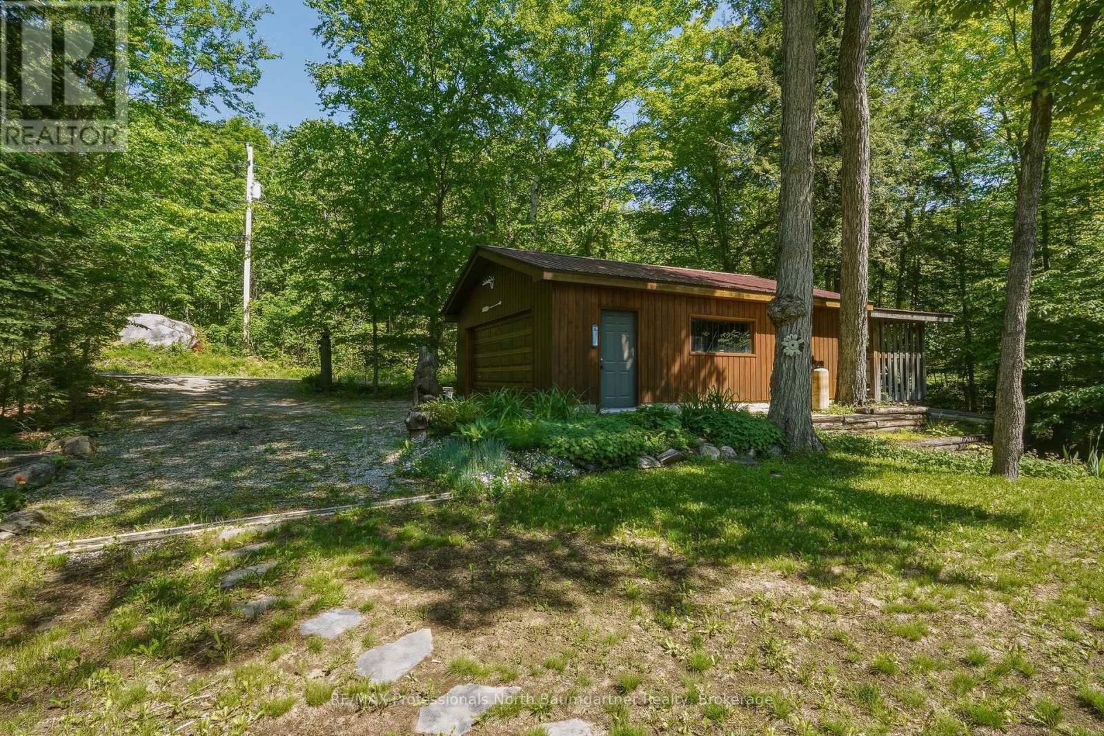2272 Wilkinson Road, Dysart Et Al, Ontario  K0M 1S0 - Photo 36 - X13432064