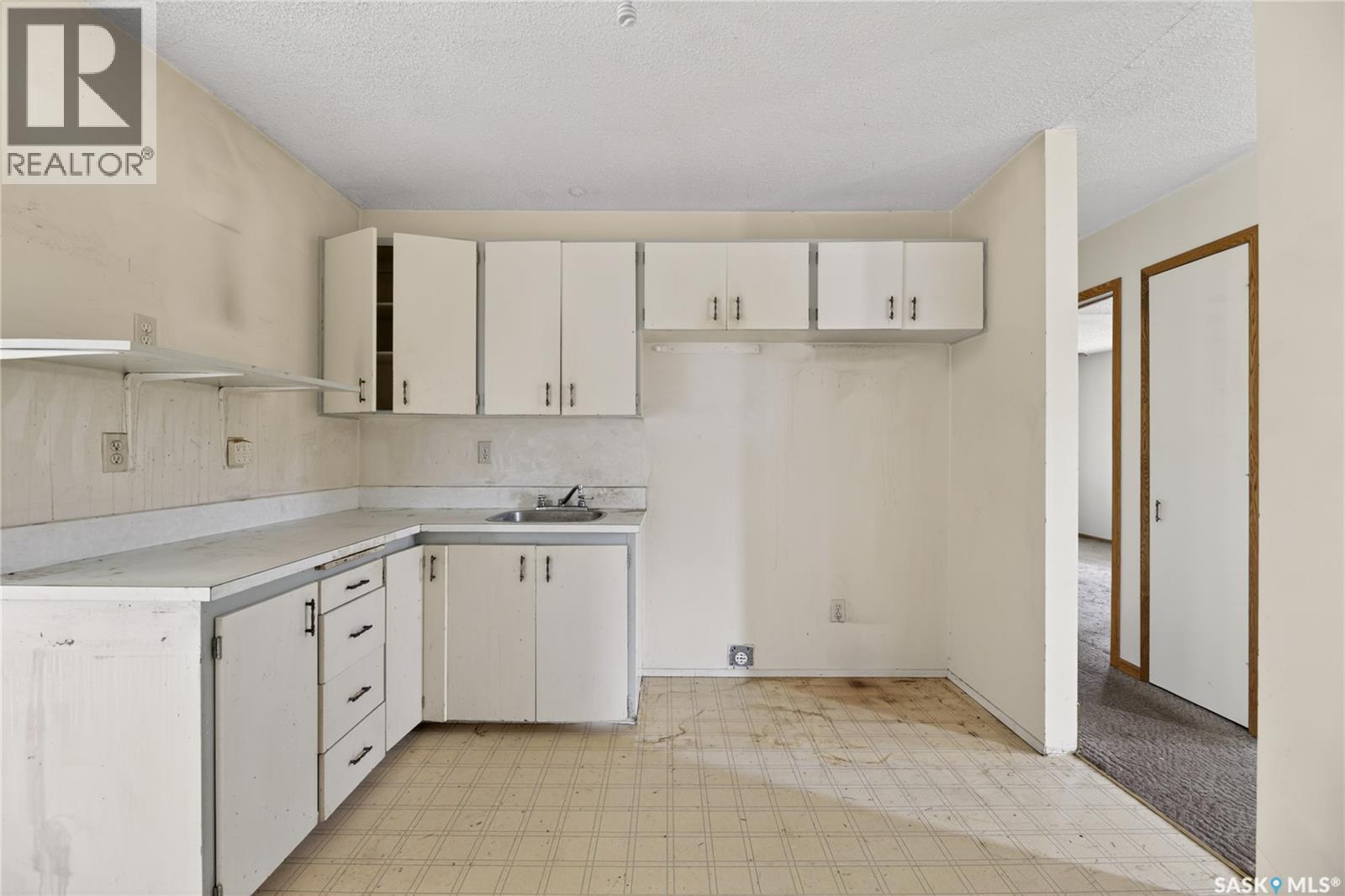 107 Grant Street, Saskatoon, Saskatchewan  S7N 2A2 - Photo 5 - SK039067