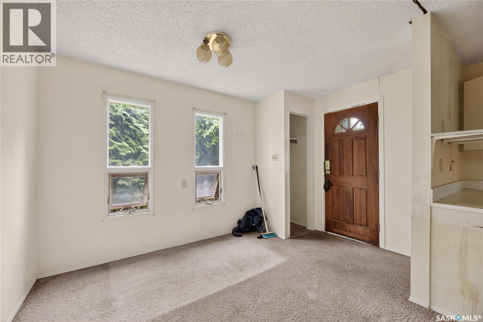 107 Grant Street, Saskatoon, Saskatchewan  S7N 2A2 - Photo 6 - SK039067