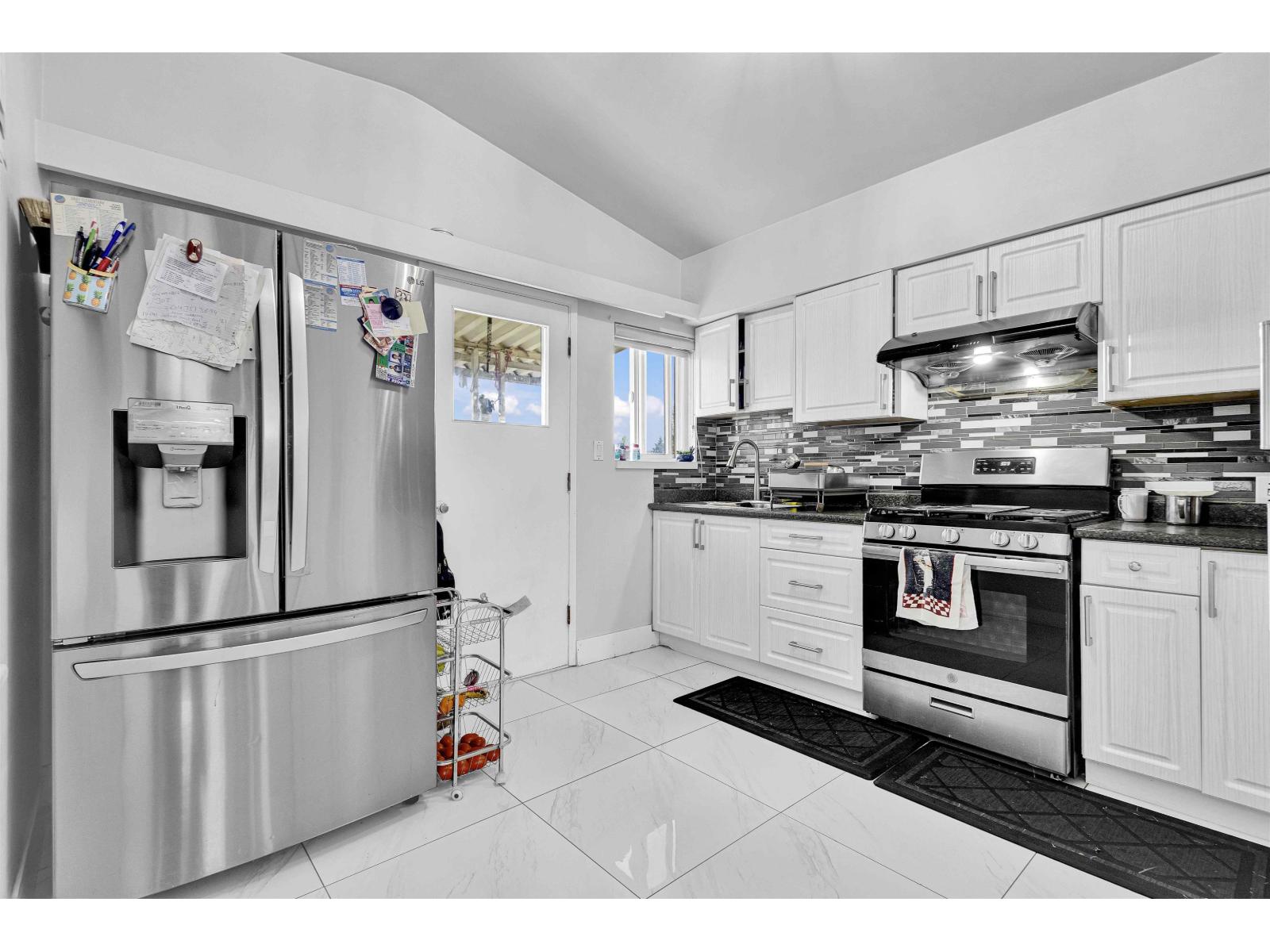 8225 112 Street, Delta, British Columbia  V4C 4W7 - Photo 6 - R3132027