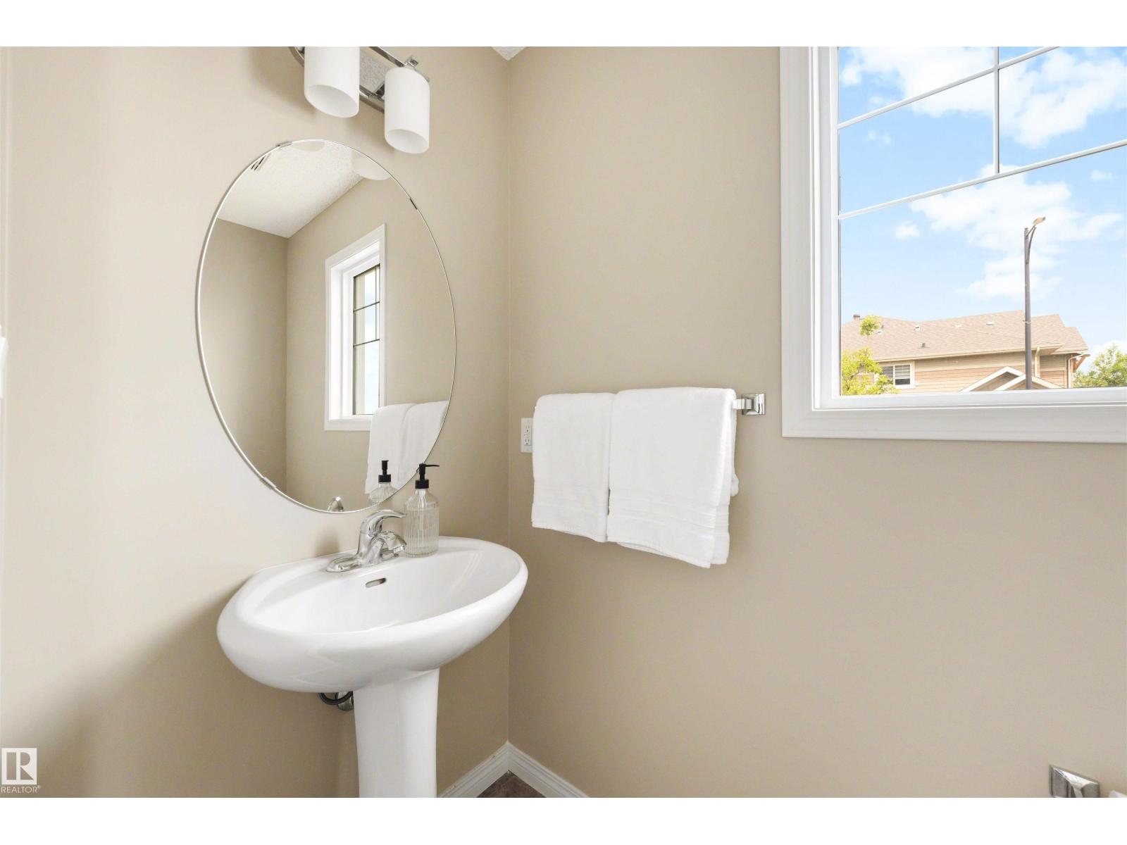 2097 Chalmers Wy SW, Edmonton, Alberta  T6W 2E9 - Photo 4 - E4493040