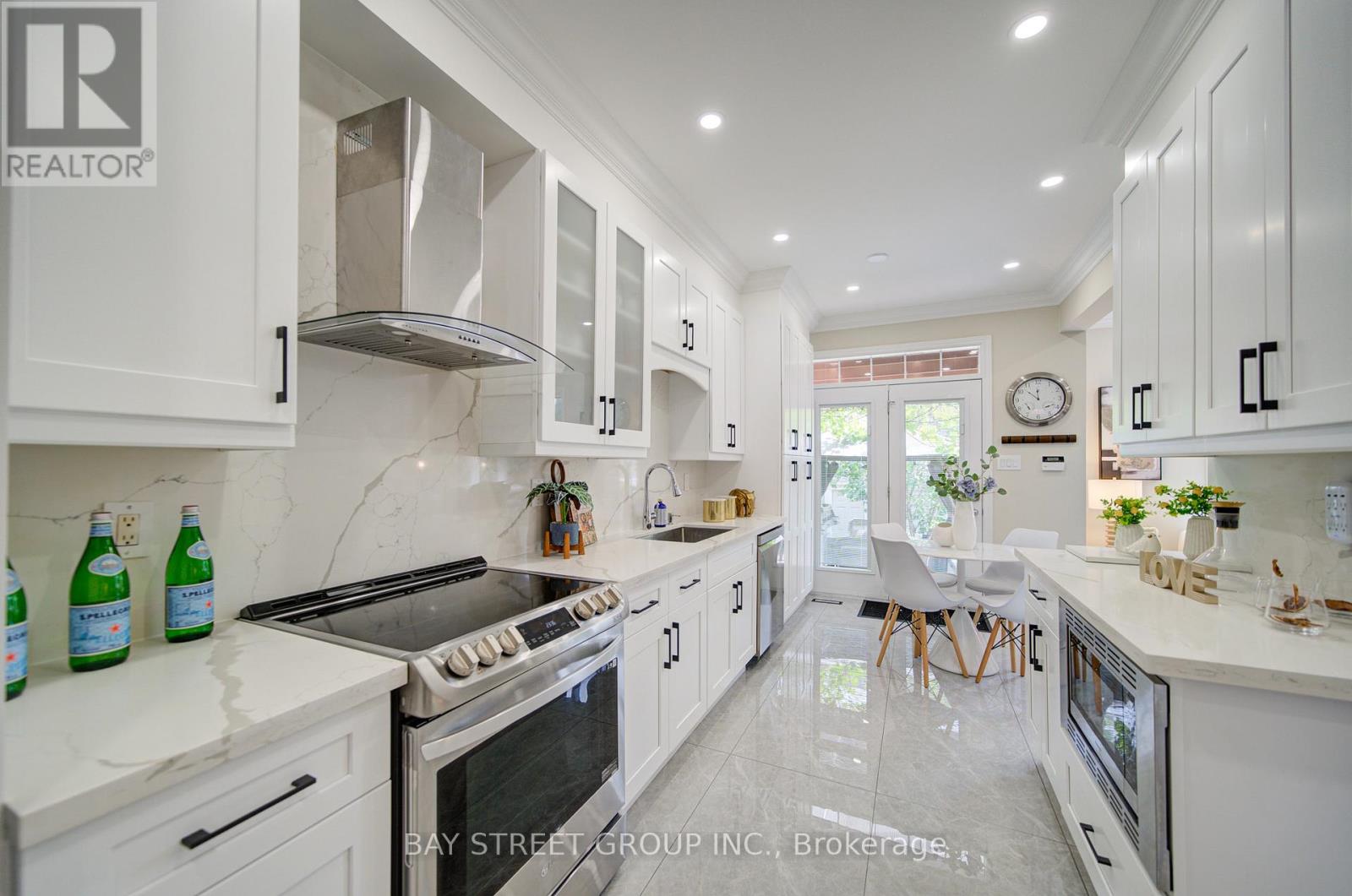 29 Cardrew Street, Markham, Ontario  L6B 1G6 - Photo 13 - N13424904