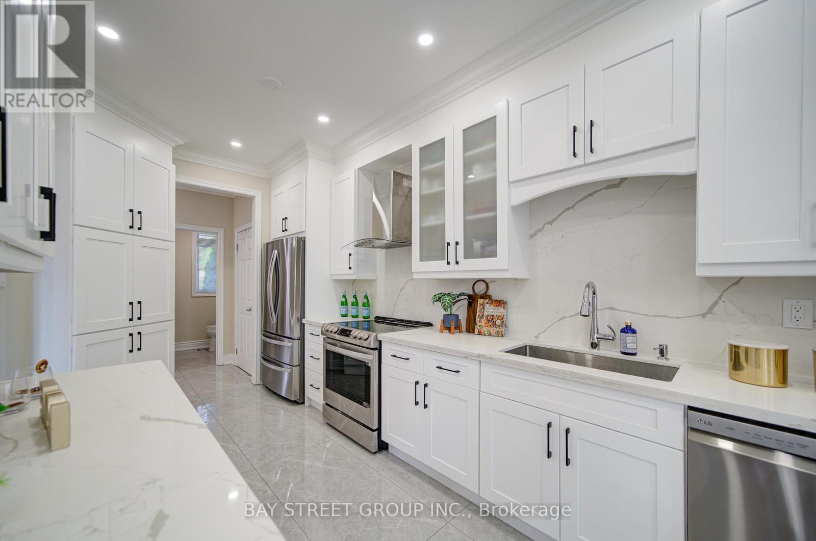 29 Cardrew Street, Markham, Ontario  L6B 1G6 - Photo 16 - N13424904