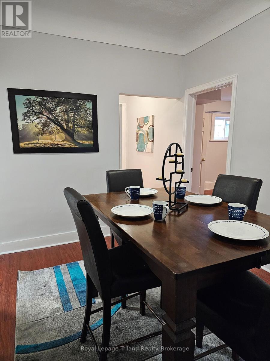 18 Chapel Street, Woodstock, Ontario  N4S 3R1 - Photo 5 - X12722500