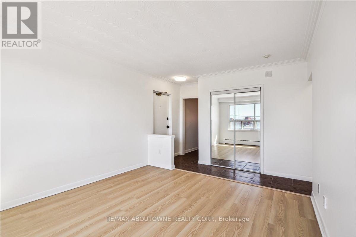 5 - 2 Wesley Street, Toronto, Ontario  M8Y 2W3 - Photo 11 - W13411918