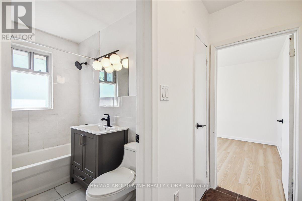5 - 2 Wesley Street, Toronto, Ontario  M8Y 2W3 - Photo 33 - W13411918