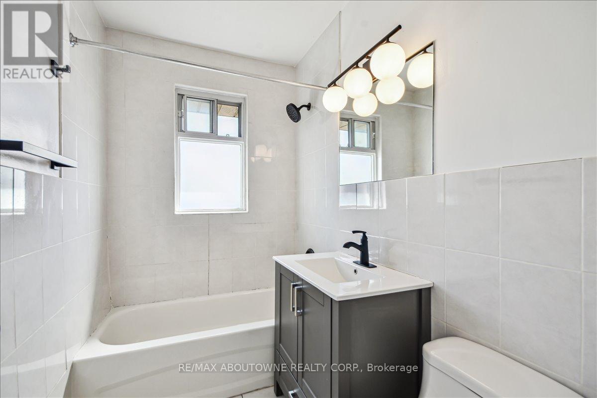5 - 2 Wesley Street, Toronto, Ontario  M8Y 2W3 - Photo 34 - W13411918