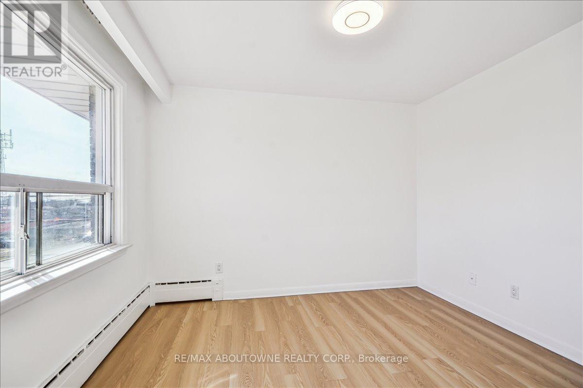 5 - 2 Wesley Street, Toronto, Ontario  M8Y 2W3 - Photo 31 - W13411918