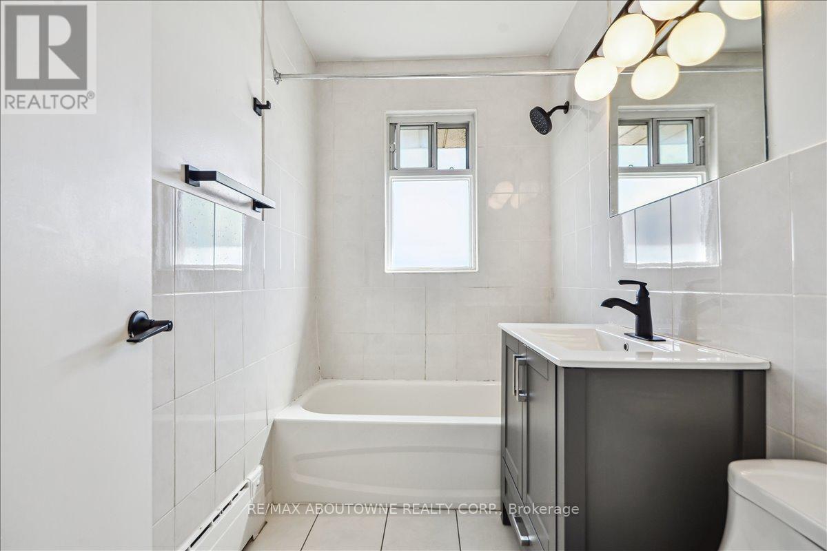 5 - 2 Wesley Street, Toronto, Ontario  M8Y 2W3 - Photo 35 - W13411918