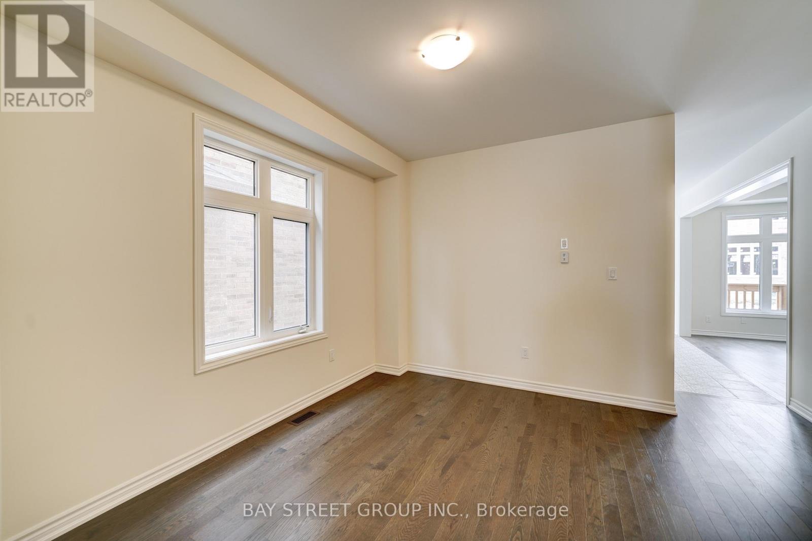 25 Garrett Styles Drive, Georgina, Ontario  L4P 0J1 - Photo 6 - N13432154