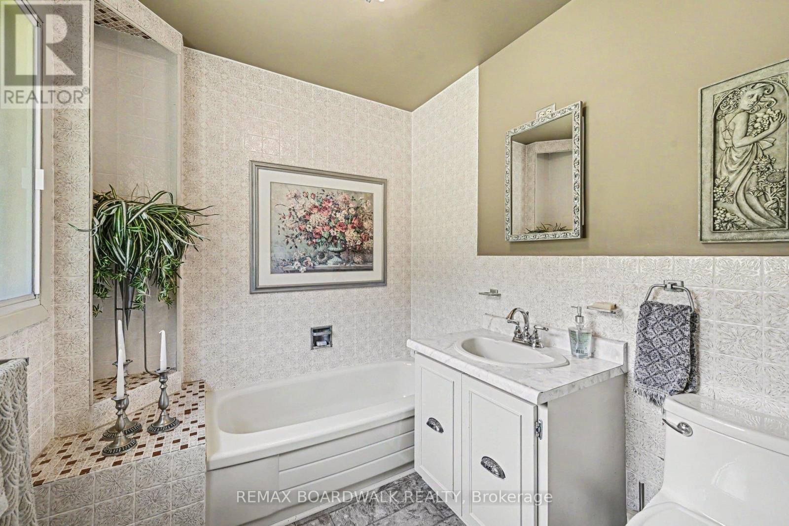 126 Lakeshore Drive, Lanark Highlands, Ontario  K0A 3L0 - Photo 17 - X13431142
