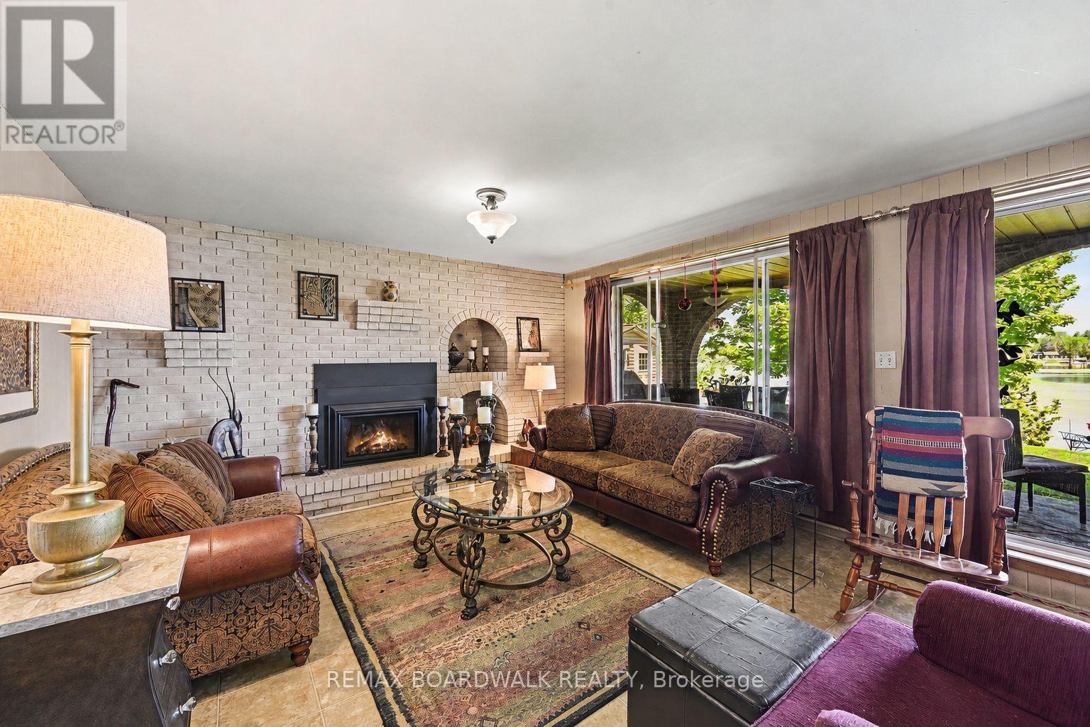 126 Lakeshore Drive, Lanark Highlands, Ontario  K0A 3L0 - Photo 5 - X13431142