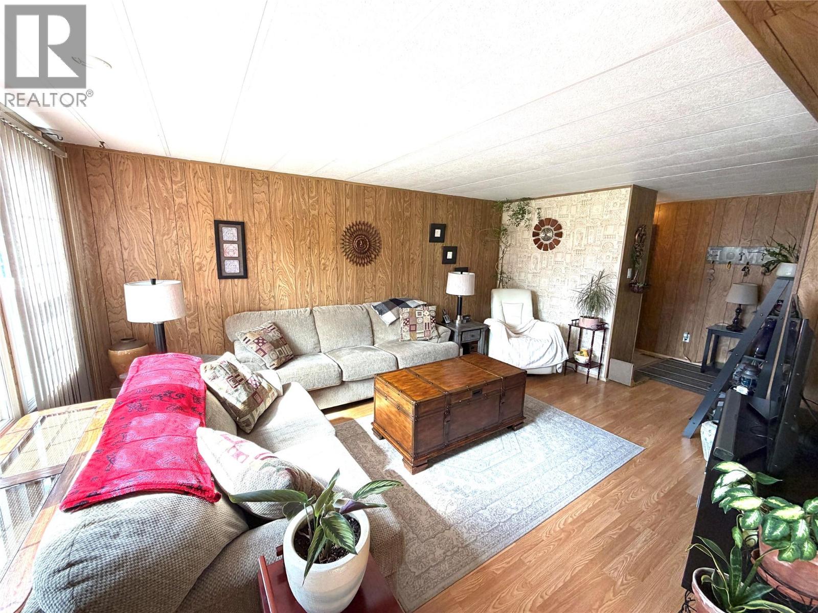 1441 11th Avenue, Fernie, British Columbia  V0B 1M0 - Photo 3 - 10387987