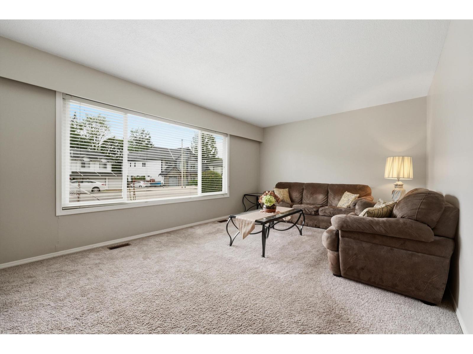 31821 Silverdale Avenue, Mission, British Columbia  V2V 2K8 - Photo 4 - R3134575