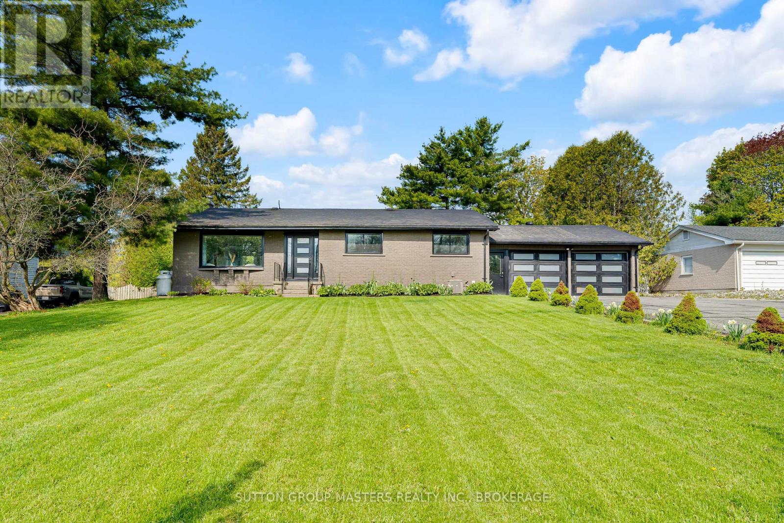 1611 Sunnyside Road, Kingston, Ontario  K7L 4V4 - Photo 3 - X13432254