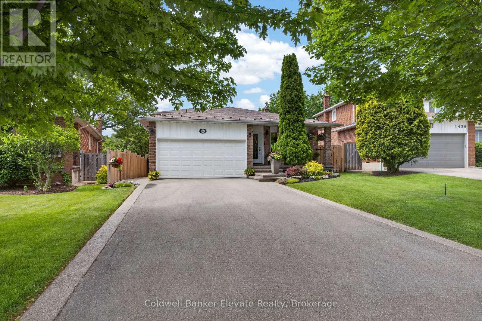 1432 LIVINGSTON ROAD, Oakville, Ontario