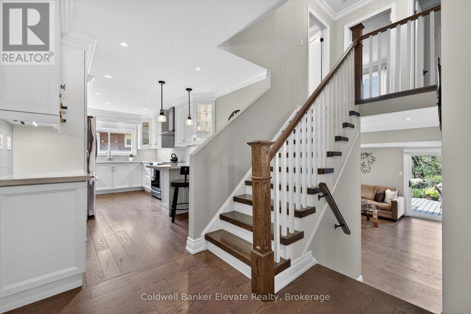 1432 Livingston Road, Oakville, Ontario  L6H 3G4 - Photo 13 - W13431898