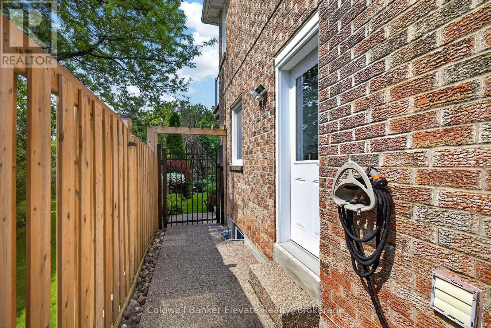 1432 Livingston Road, Oakville, Ontario  L6H 3G4 - Photo 49 - W13431898