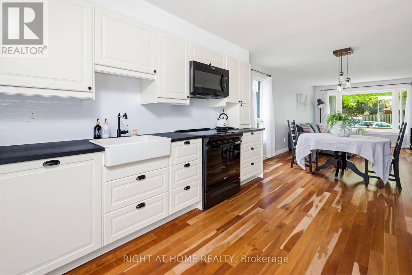 16 Marengo Court S, Brampton, Ontario  L6S 4H6 - Photo 12 - W13431906