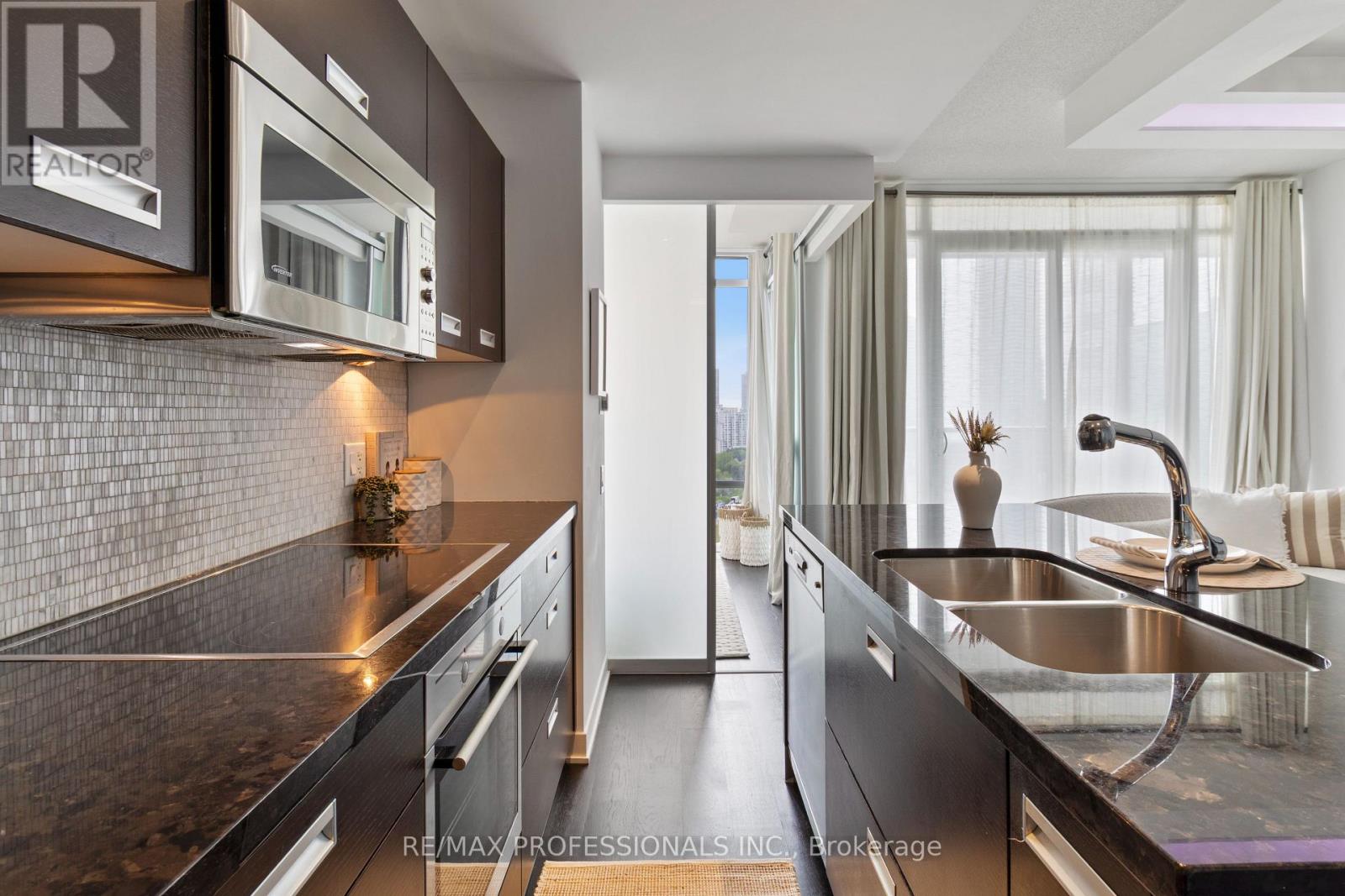 1910 - 90 Park Lawn Road, Toronto, Ontario  M8Y 0B6 - Photo 10 - W13431986
