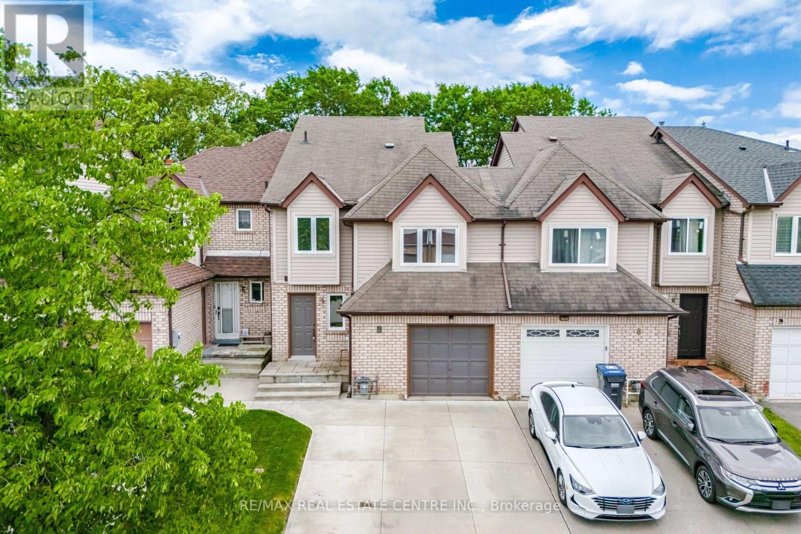 6 ASHBROOK WAY, Brampton, Ontario