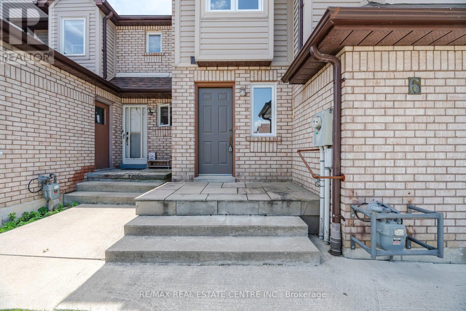 6 Ashbrook Way, Brampton, Ontario  L6Y 4R5 - Photo 4 - W13432088
