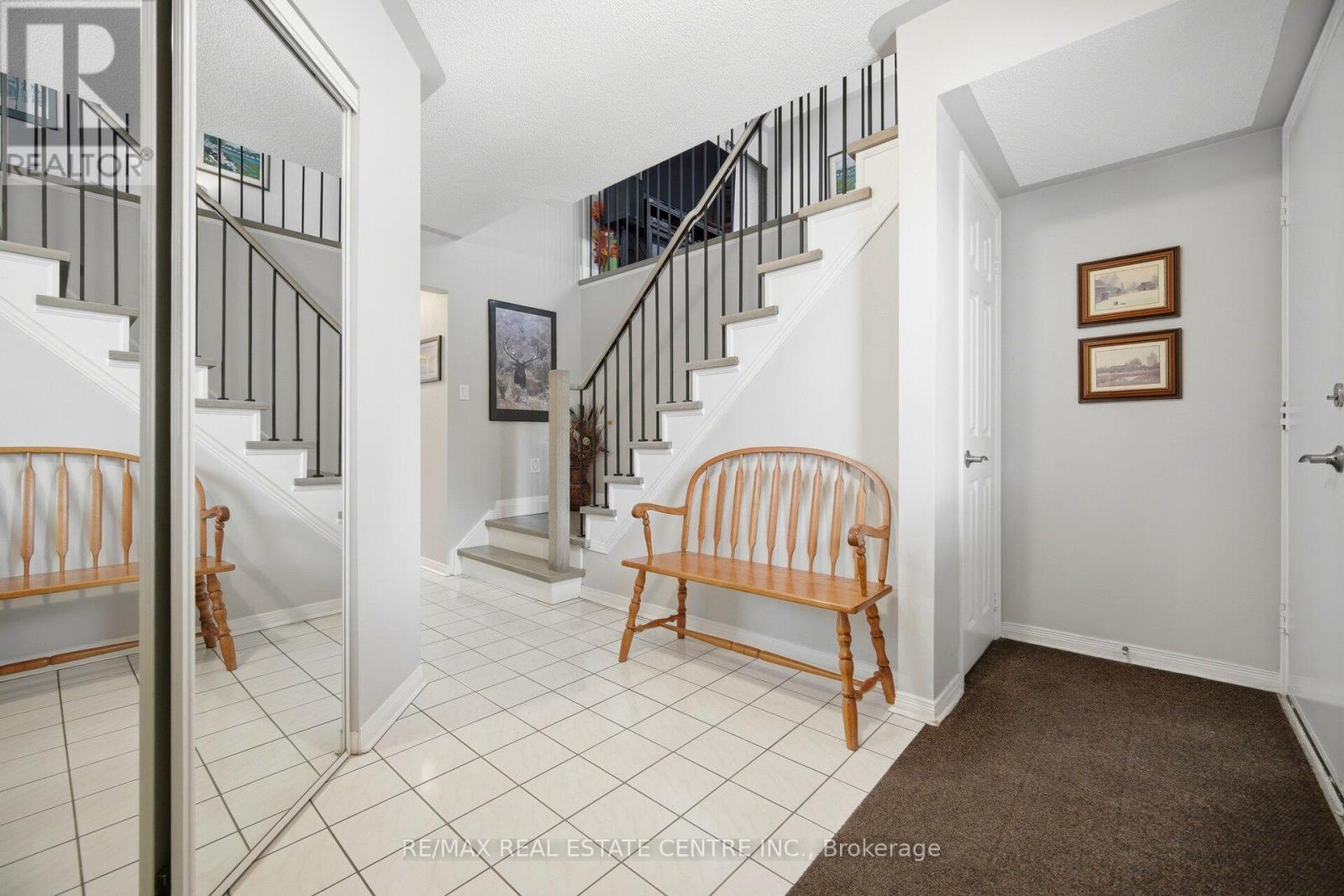 6 Ashbrook Way, Brampton, Ontario  L6Y 4R5 - Photo 7 - W13432088