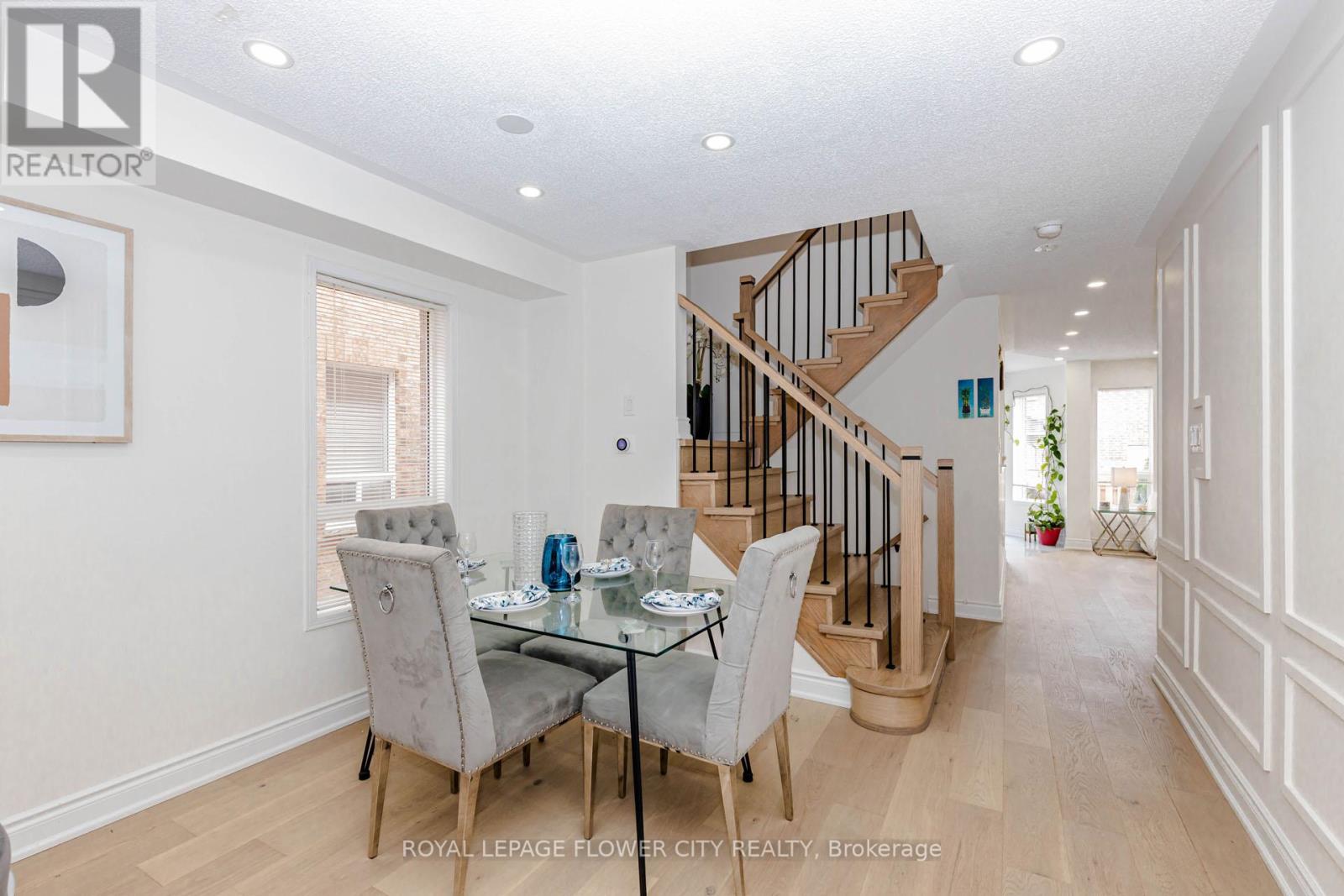 45 Penbridge Circle, Brampton, Ontario  L7A 2R1 - Photo 9 - W13432106