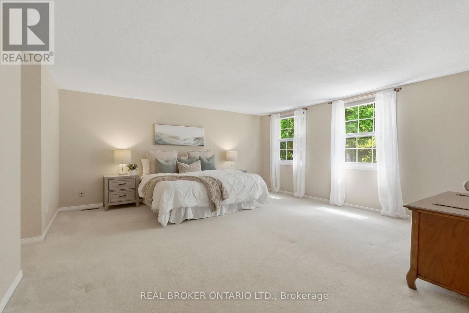 2241 Mansfield Drive, Burlington, Ontario  L7P 3J3 - Photo 25 - W13432112