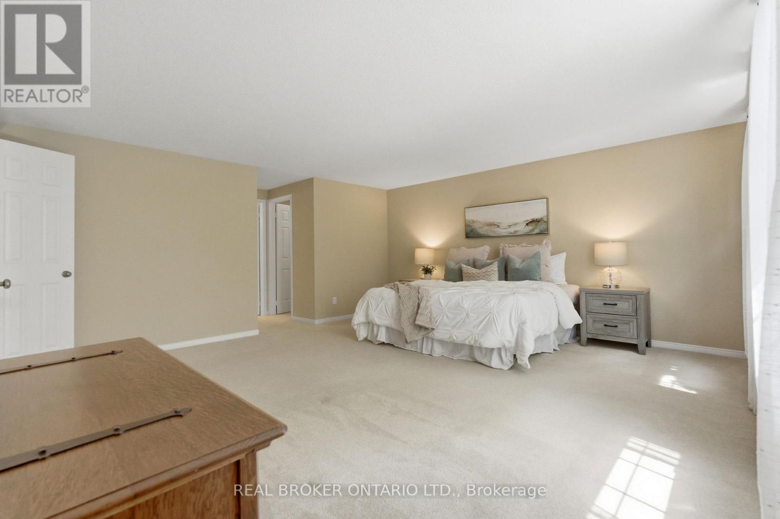 2241 Mansfield Drive, Burlington, Ontario  L7P 3J3 - Photo 26 - W13432112
