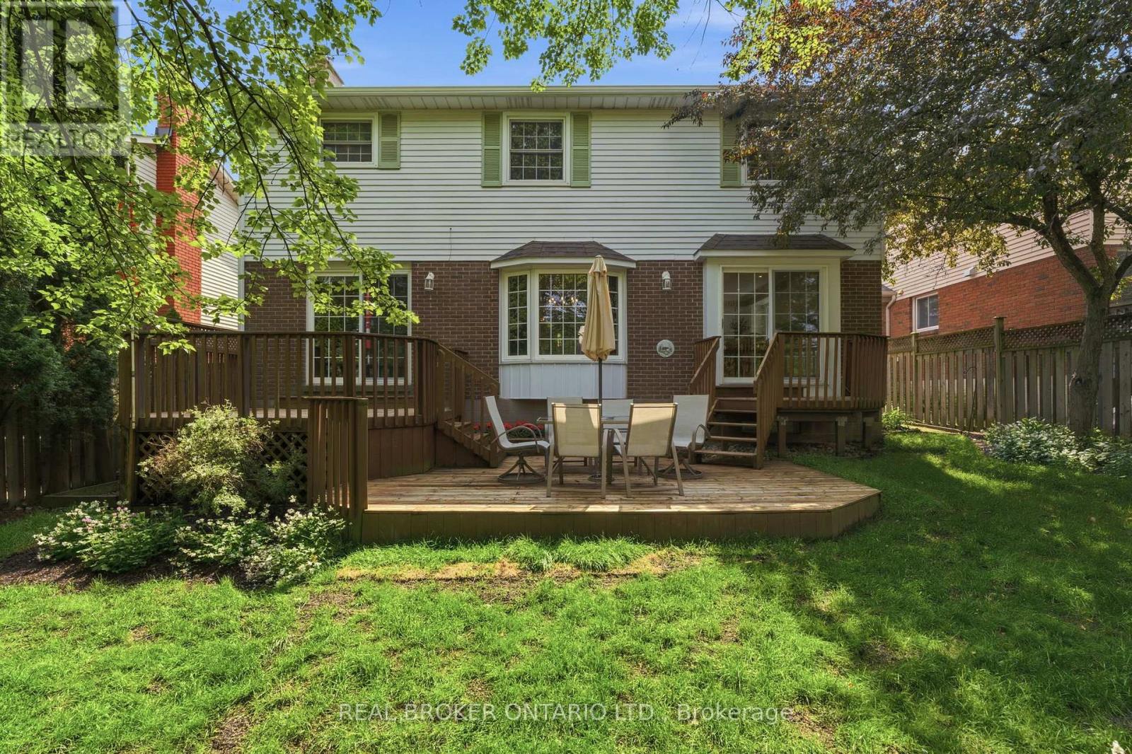 2241 Mansfield Drive, Burlington, Ontario  L7P 3J3 - Photo 47 - W13432112