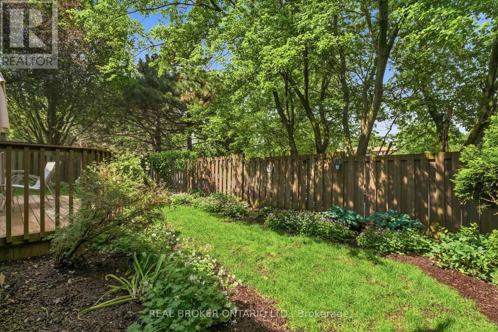 2241 Mansfield Drive, Burlington, Ontario  L7P 3J3 - Photo 49 - W13432112