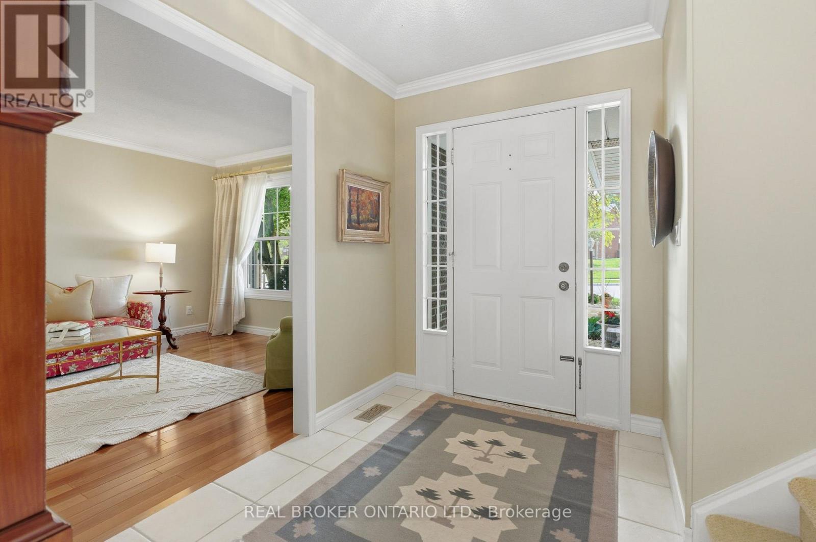 2241 Mansfield Drive, Burlington, Ontario  L7P 3J3 - Photo 5 - W13432112
